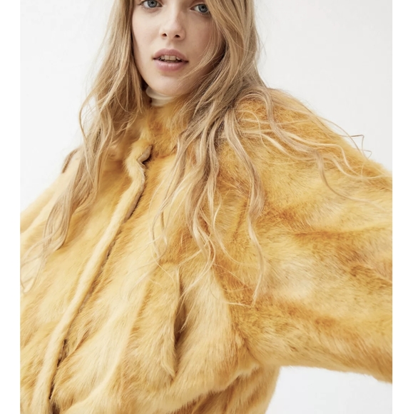 NWT Urban Outfitters Faux Fur Jacket - Picture 7 of 7